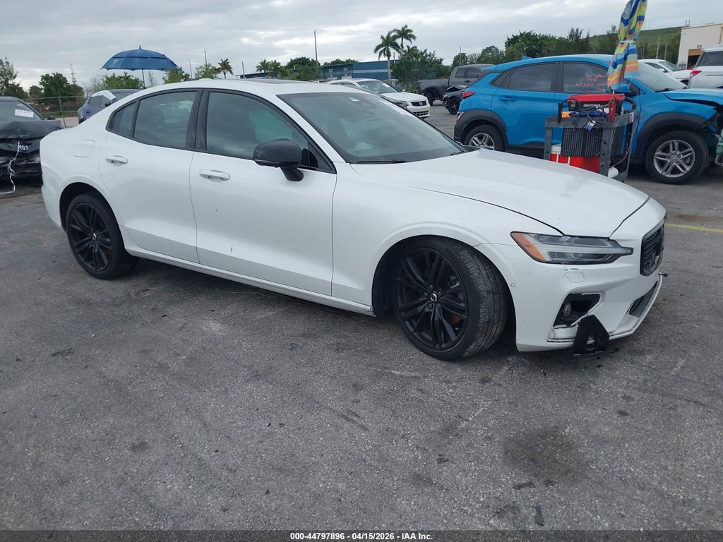 Volvo S60 2024
