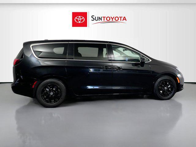 Chrysler Pacifica 2023