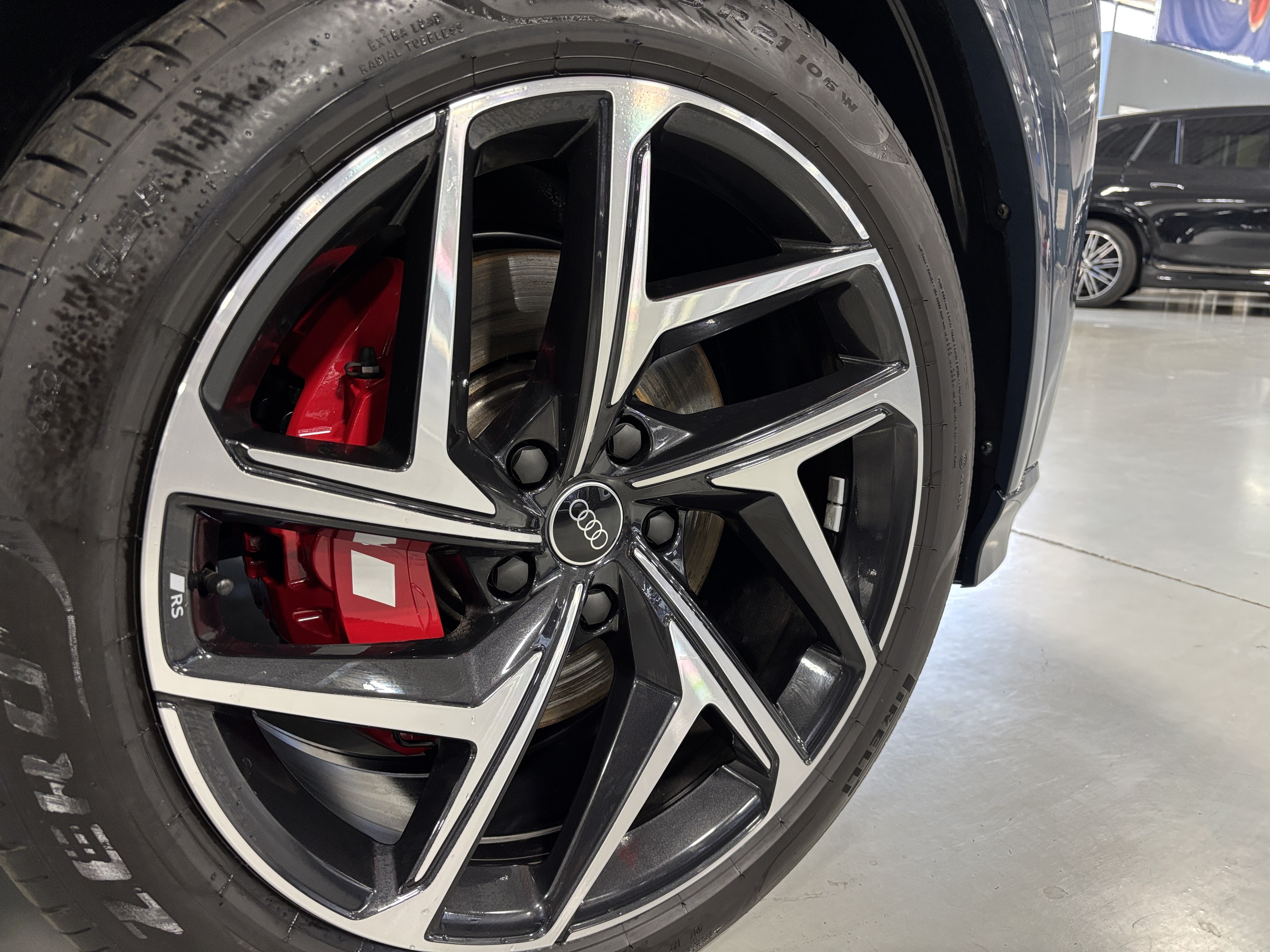 Audi SQ6 e-tron 2025