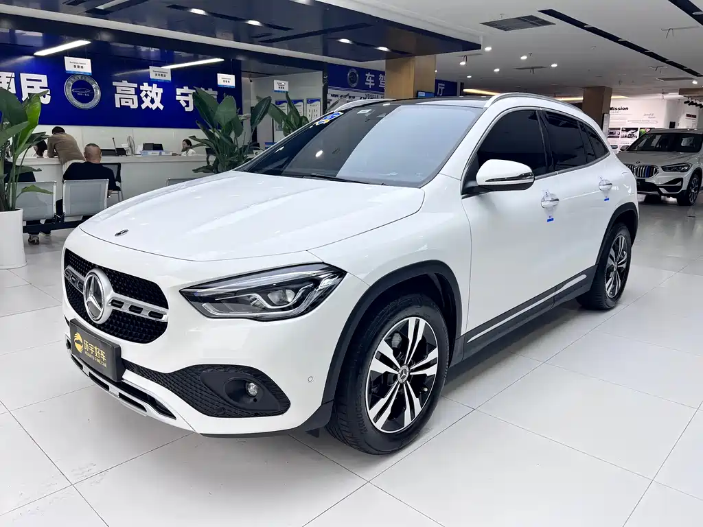 Mercedes-Benz GLA 2021