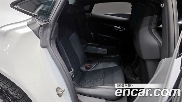 Audi e-tron GT 2021