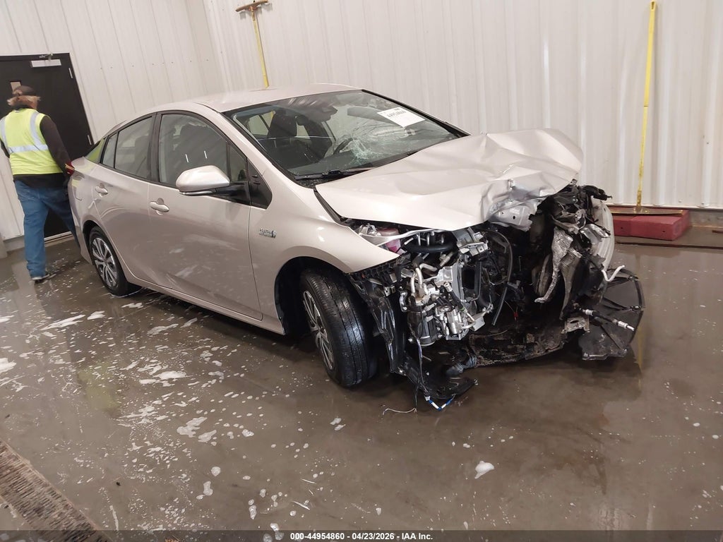 Toyota Prius 2021