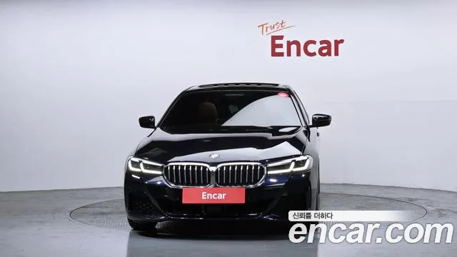 BMW 5 серии 2023