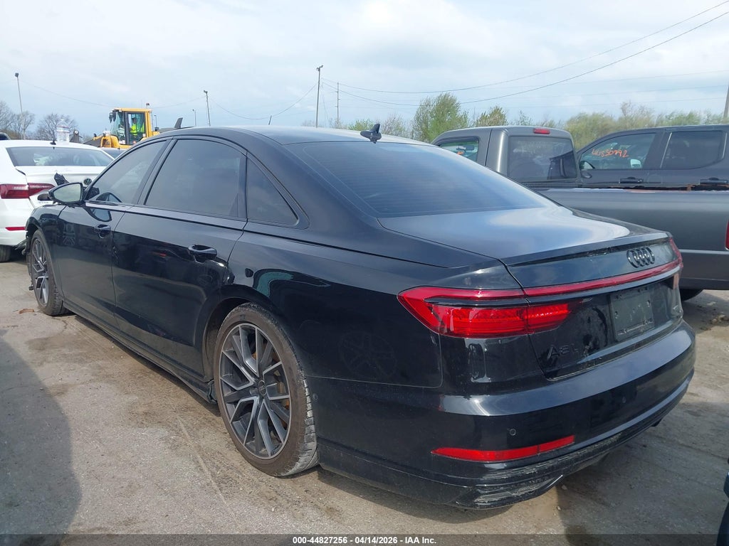 Audi A8 2021