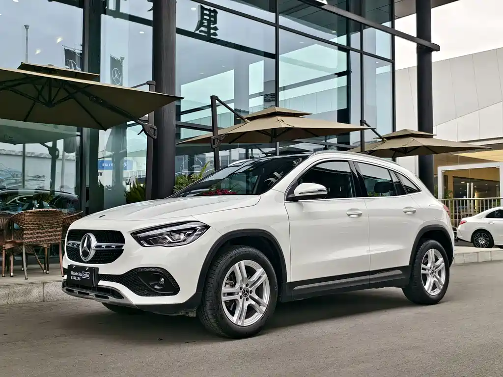 Mercedes-Benz GLA 2024
