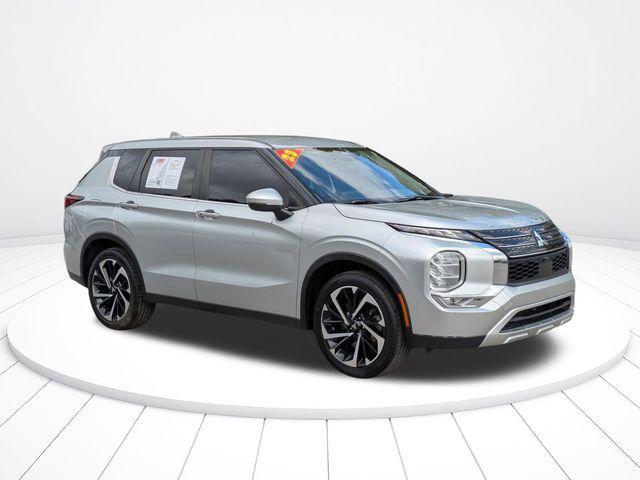 Mitsubishi Outlander 2023