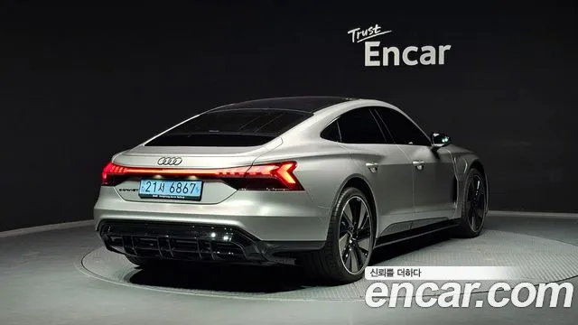 Audi e-tron GT 2021