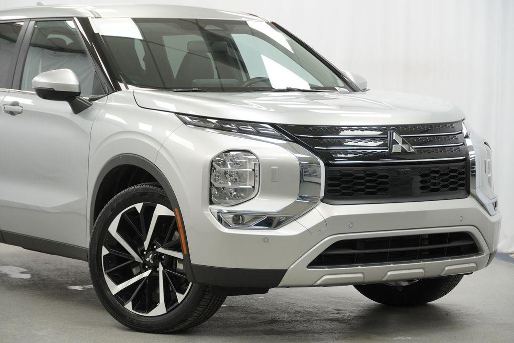 Mitsubishi Outlander 2024