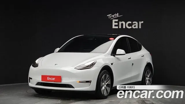 Tesla Model Y 2022