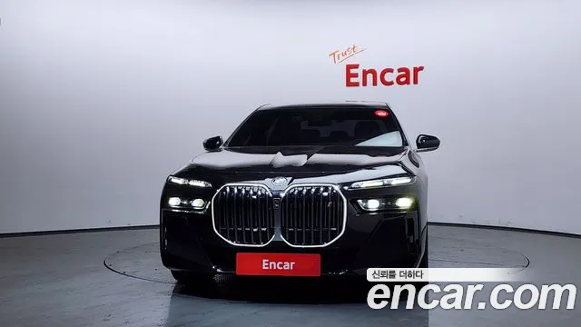 BMW i7 2023