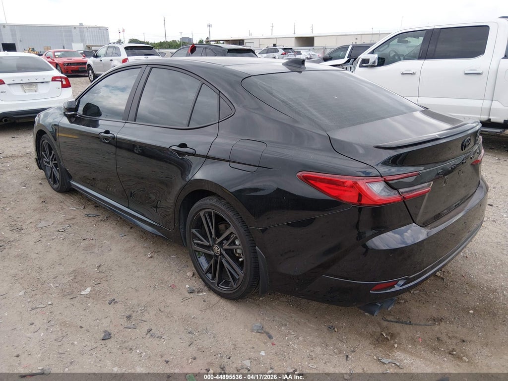 Toyota Camry 2025