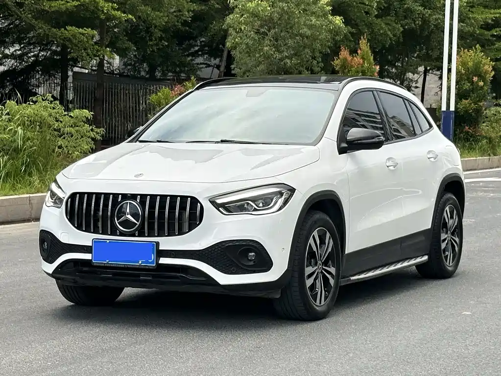 Mercedes-Benz GLA 2021