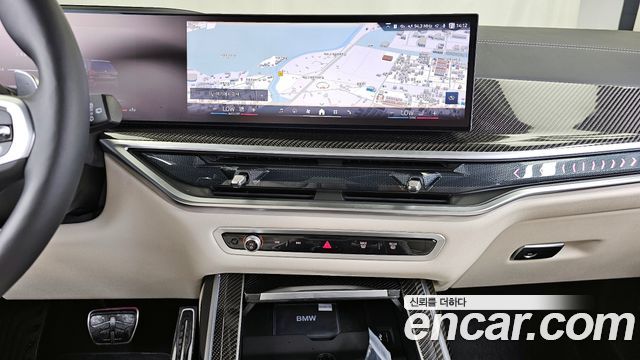 BMW X7 2025