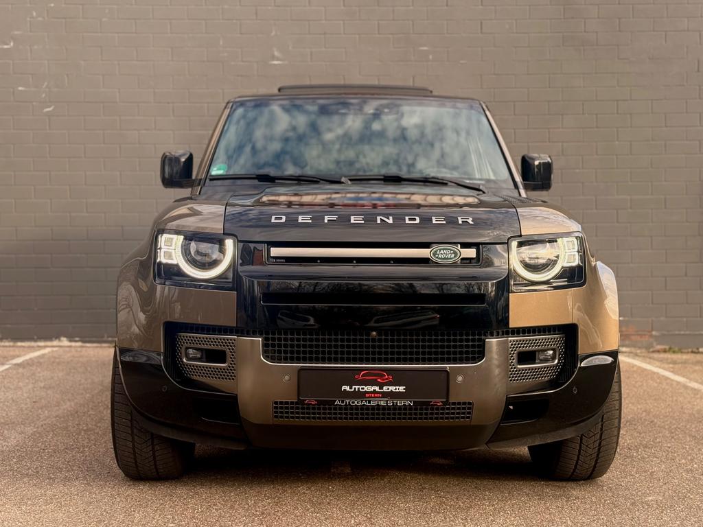 Land Rover Defender 2021