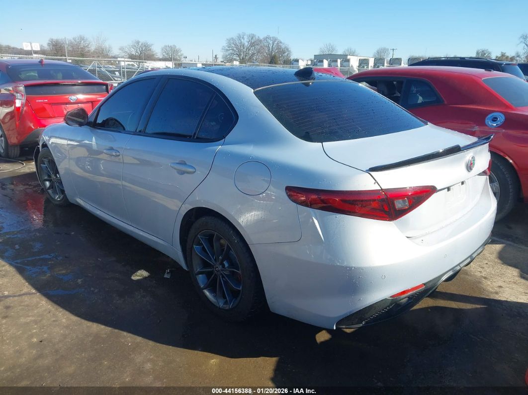 Alfa Romeo Giulia 2021