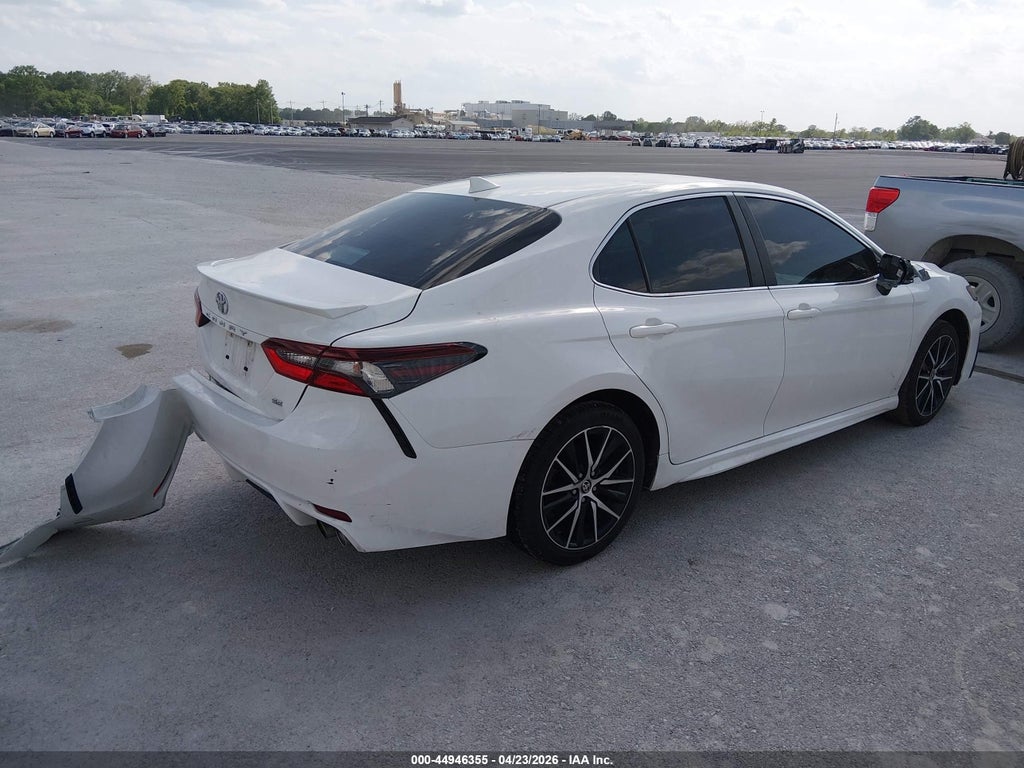 Toyota Camry 2023