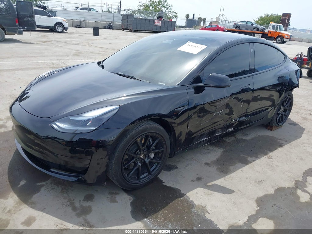Tesla Model 3 2022