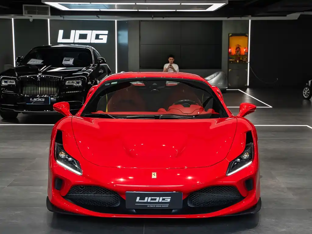 Ferrari F8 2022