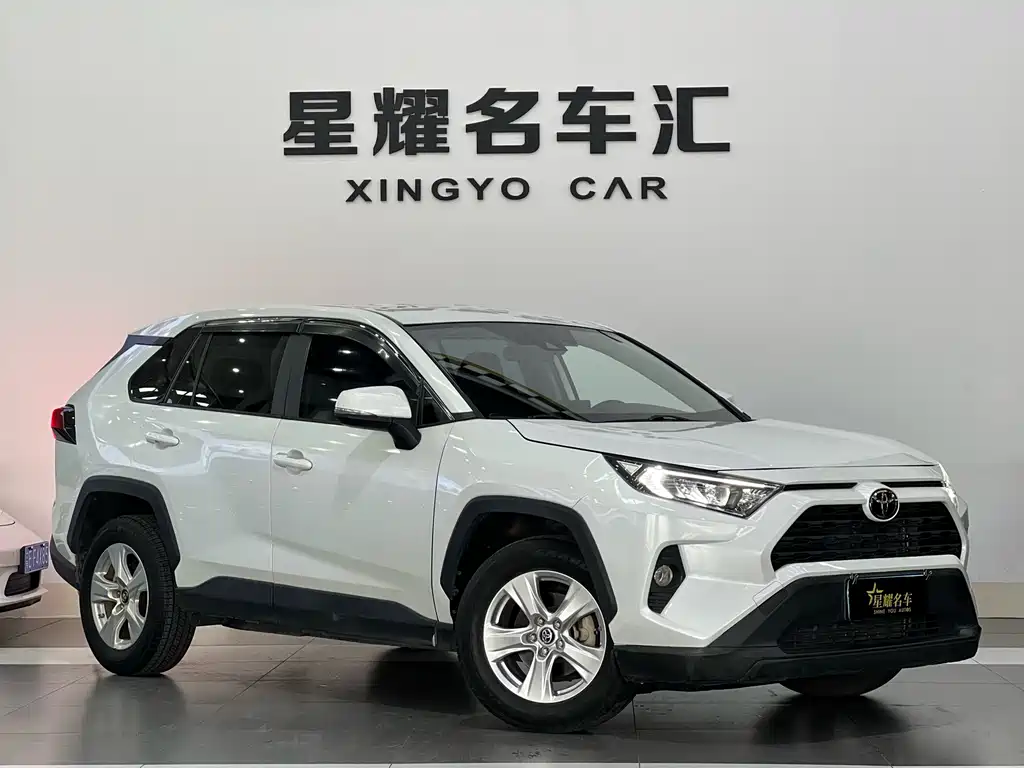 Toyota RAV4 2021