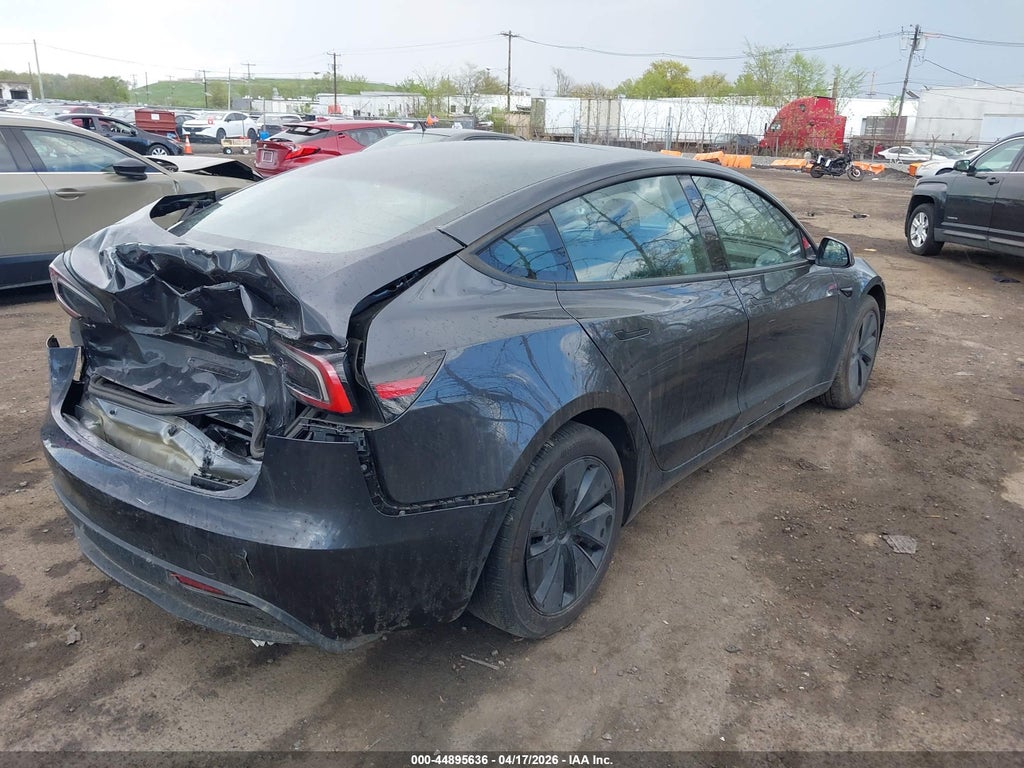 Tesla Model 3 2025