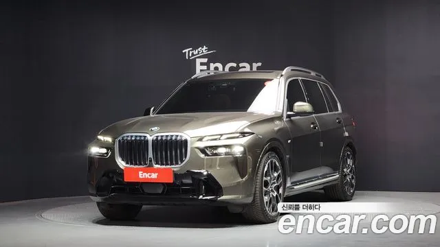 BMW X7 2025