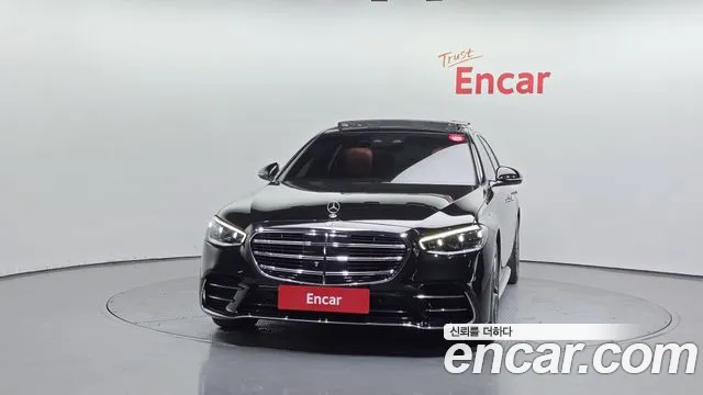 Mercedes-Benz S-Класс 2022