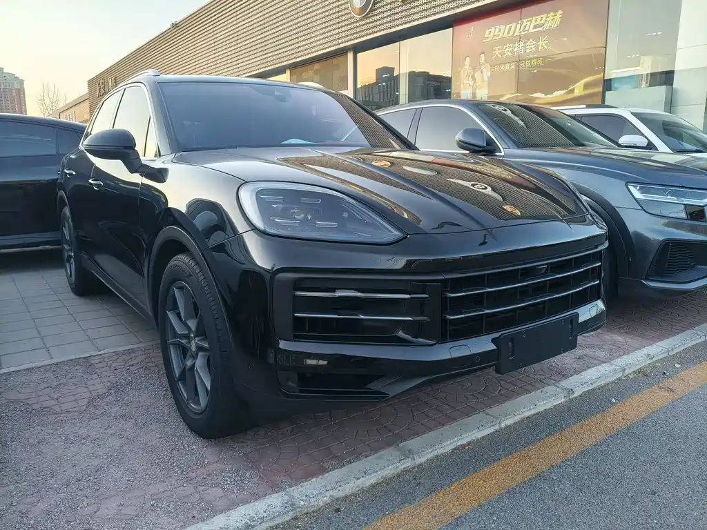 Porsche Cayenne 2023