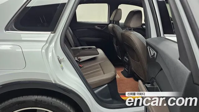 Audi Q4 e-tron 2023