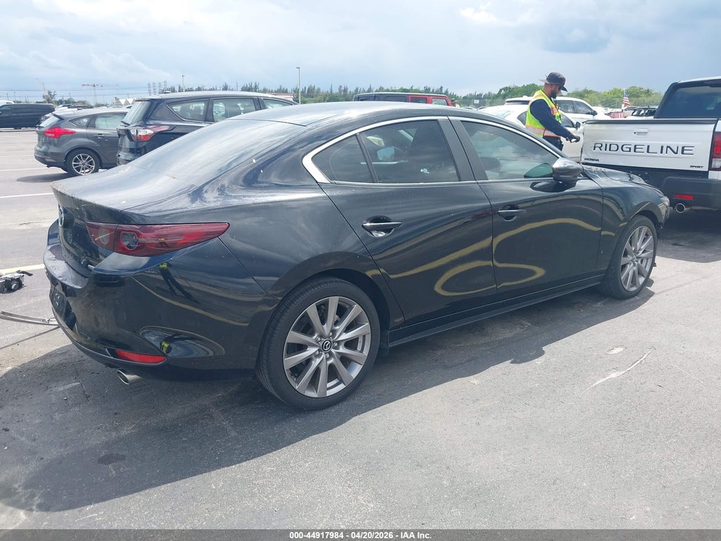 Mazda 3 2021