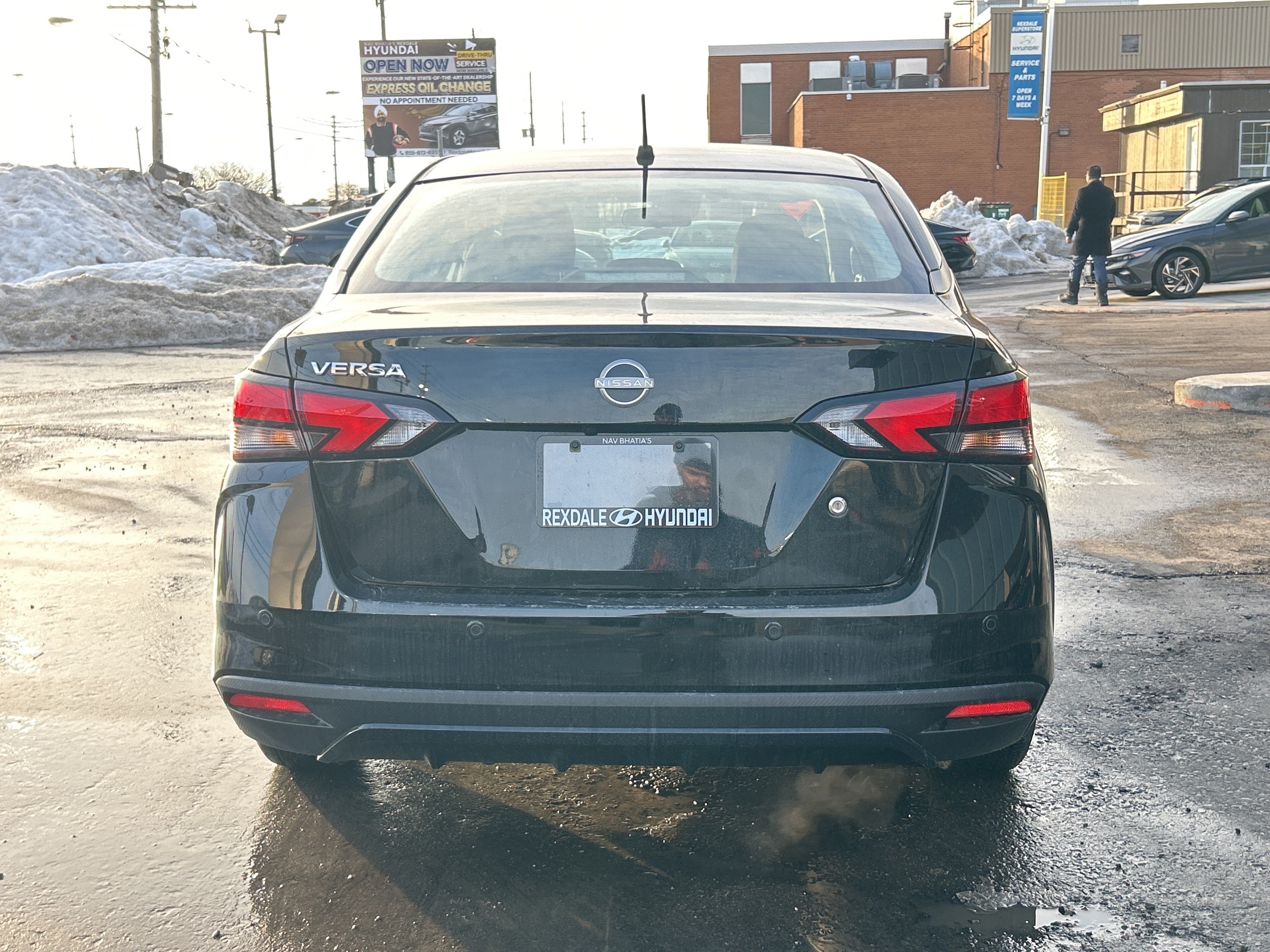 Nissan Versa 2024