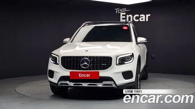 Mercedes-Benz GLB 2022