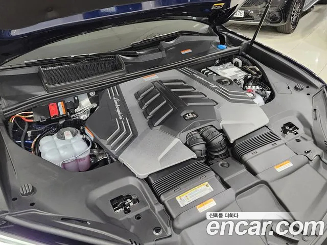 Lamborghini Urus 2025