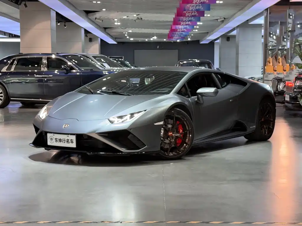 Lamborghini Huracán 2021