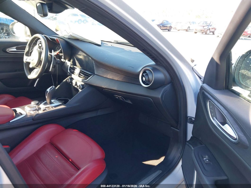 Alfa Romeo Giulia 2023