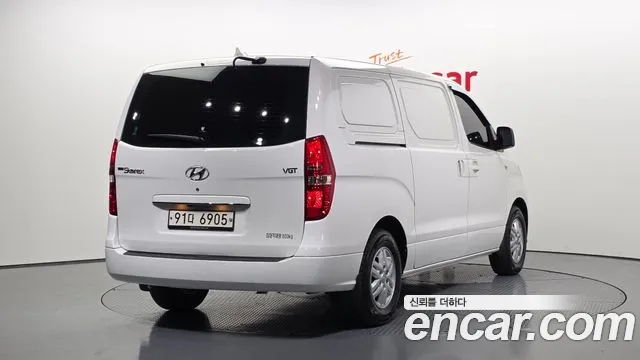 Hyundai Starex 2021