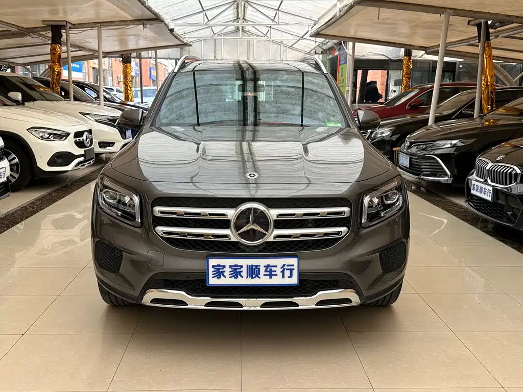 Mercedes-Benz GLB 2023