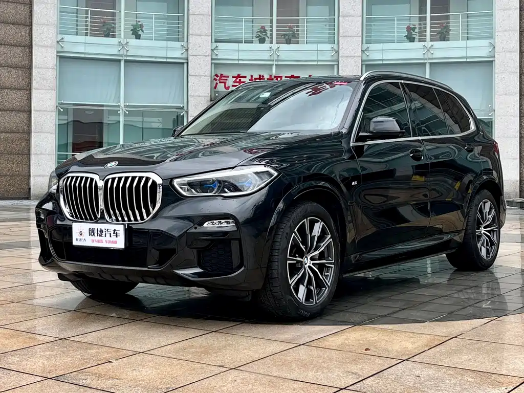 BMW X5 2021