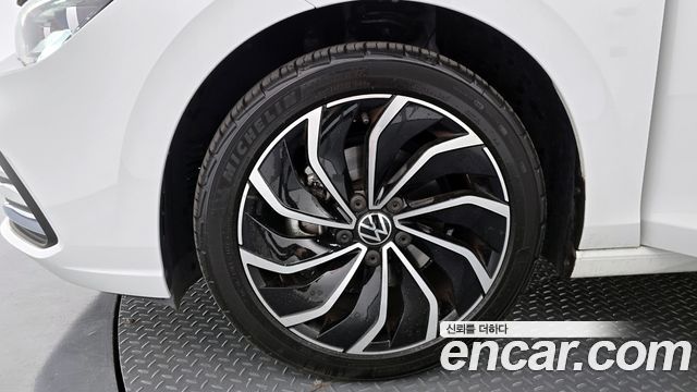 Volkswagen Golf 2024