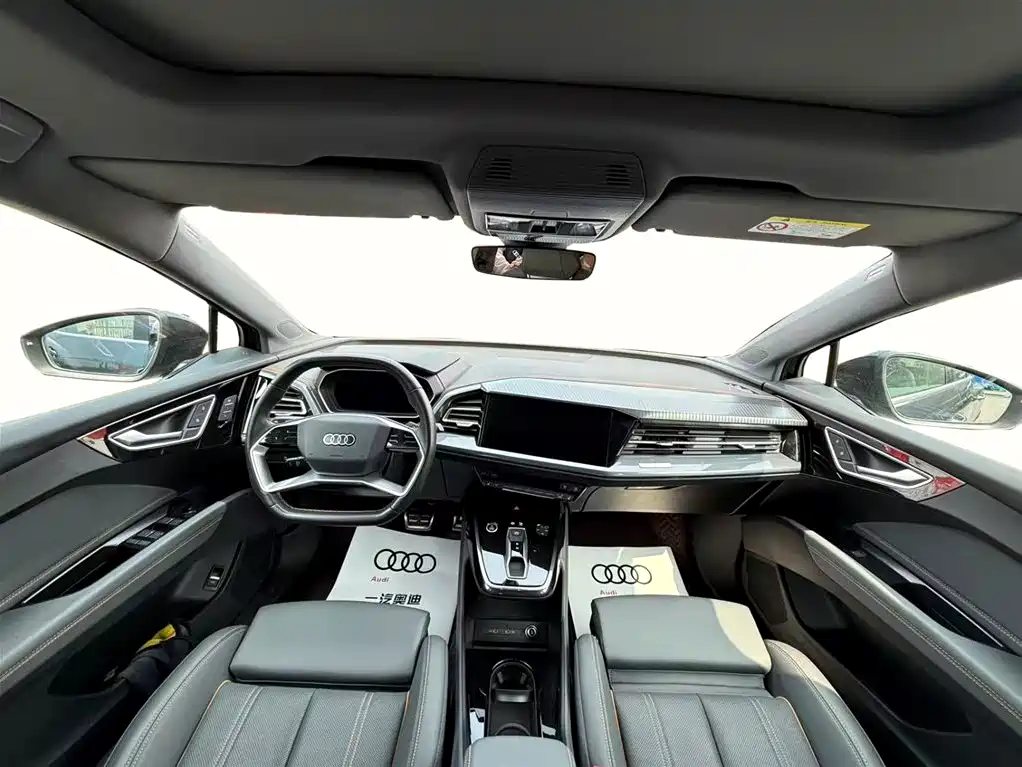 Audi Q4 e-tron 2025