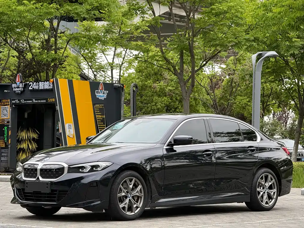 BMW i3 2024