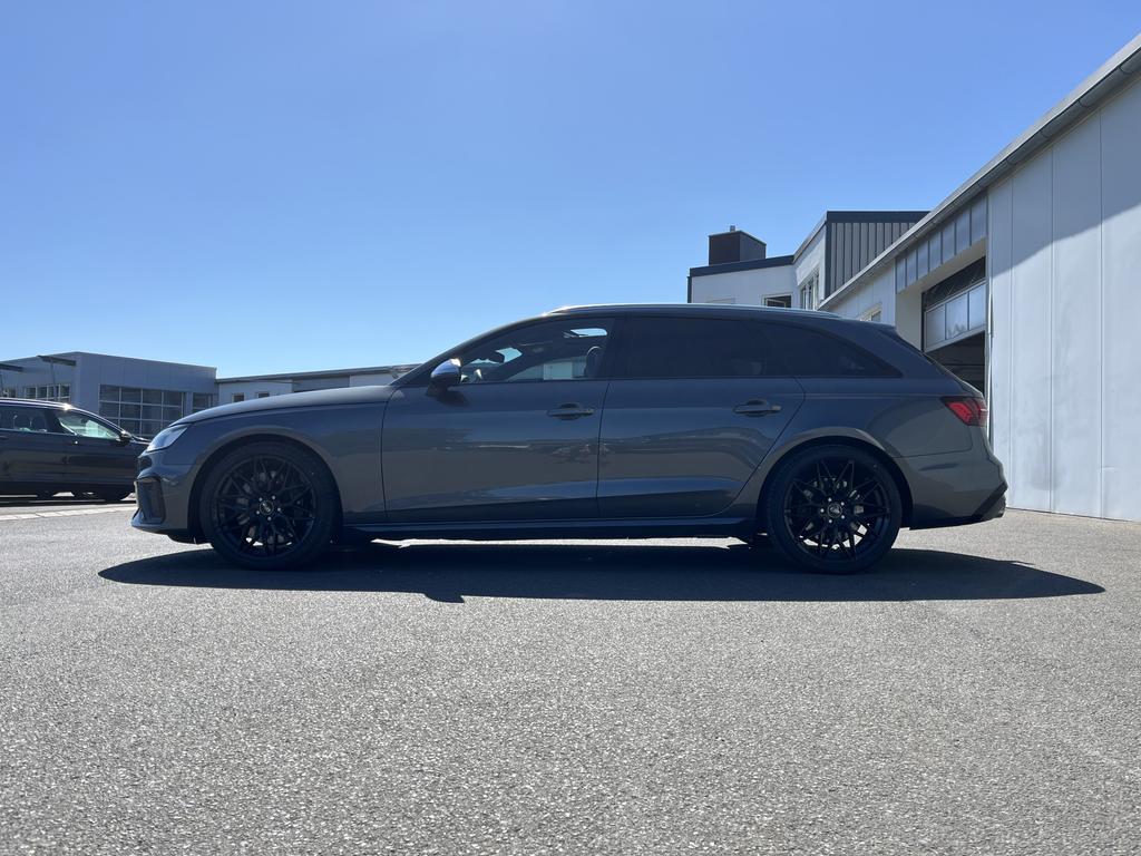 Audi S4 2023