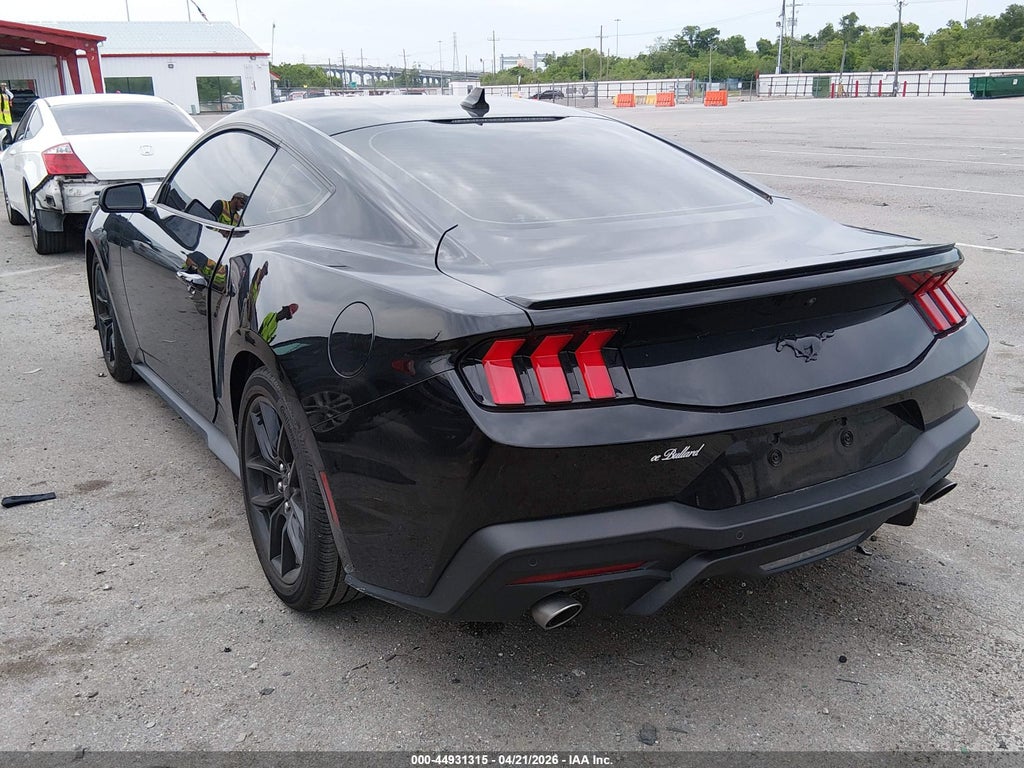 Ford Mustang 2025