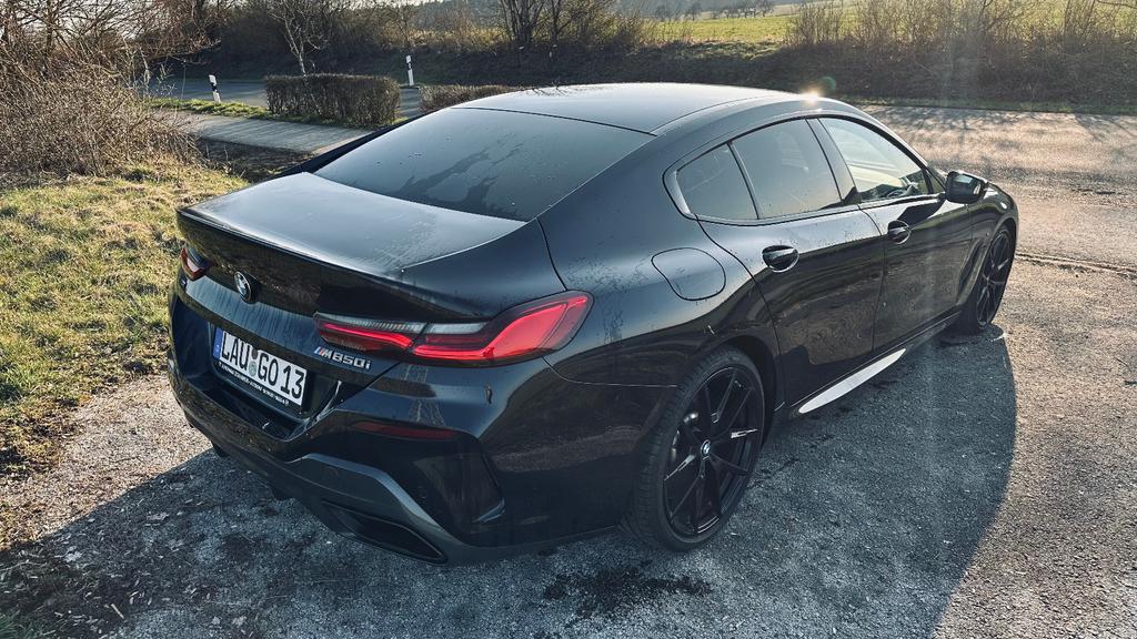 BMW M850 2021