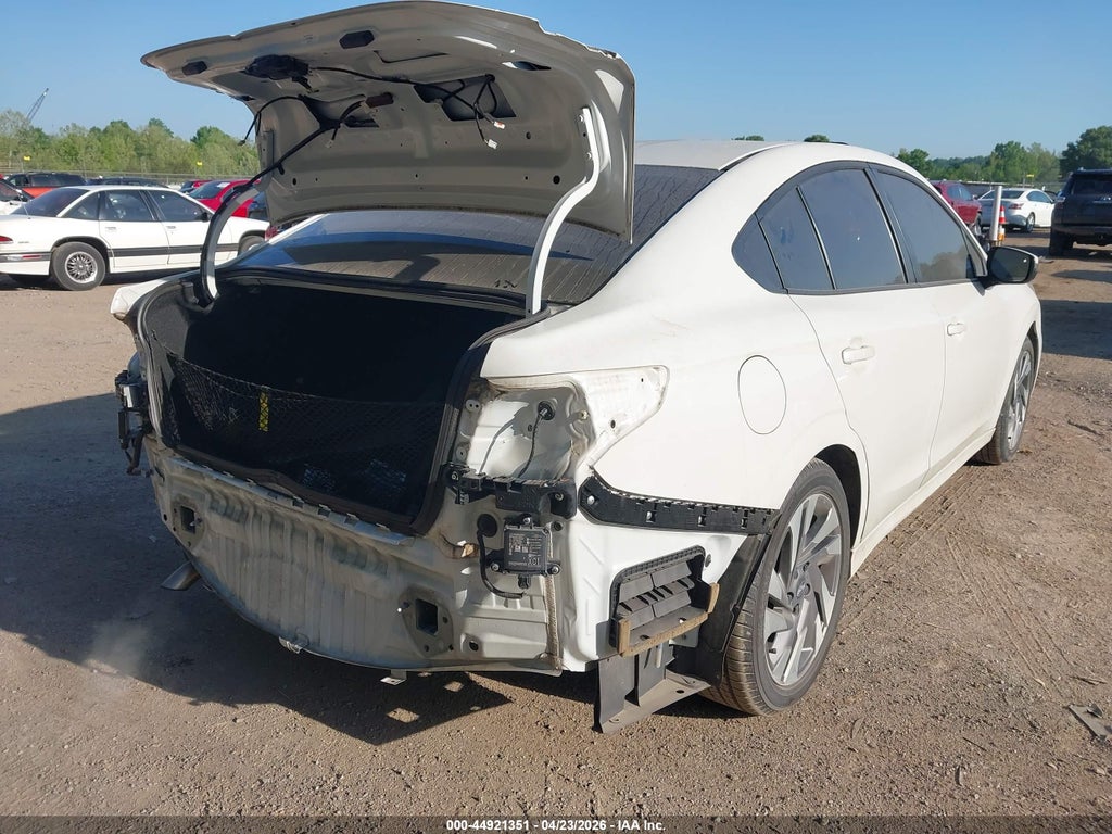 Subaru Legacy 2024