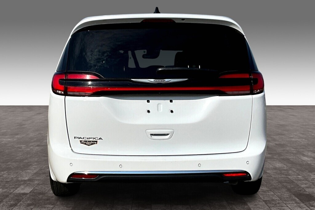 Chrysler Pacifica 2024