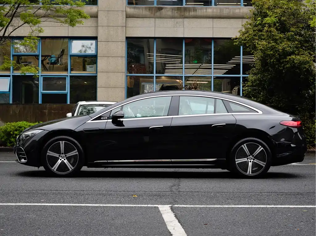 Mercedes-Benz EQS 2024