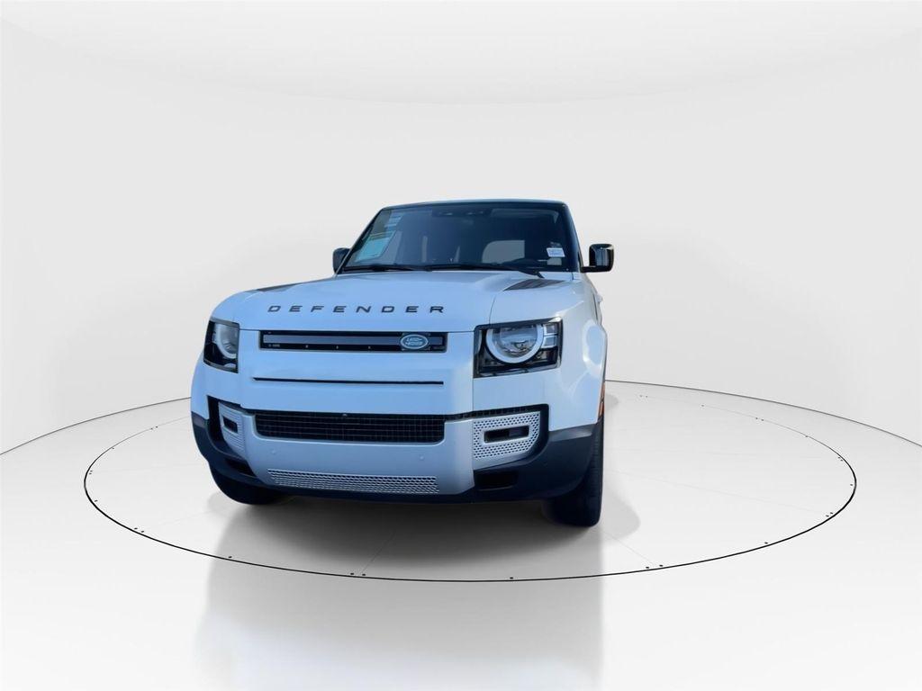 Land Rover Defender 2023