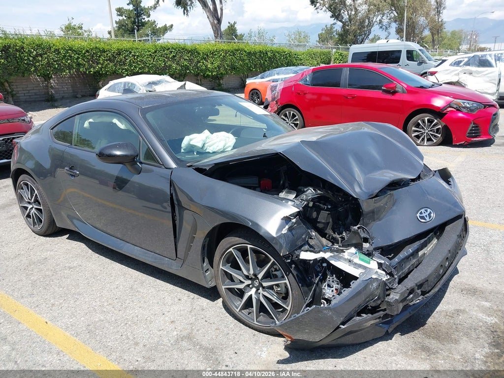 Toyota GR86 2025