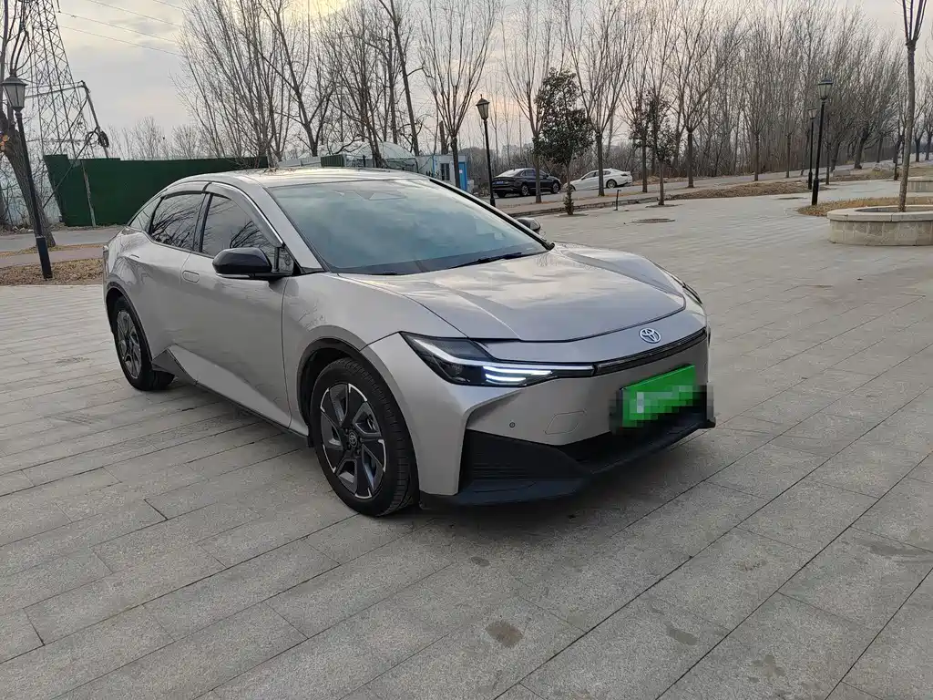 Toyota bZ3 2023