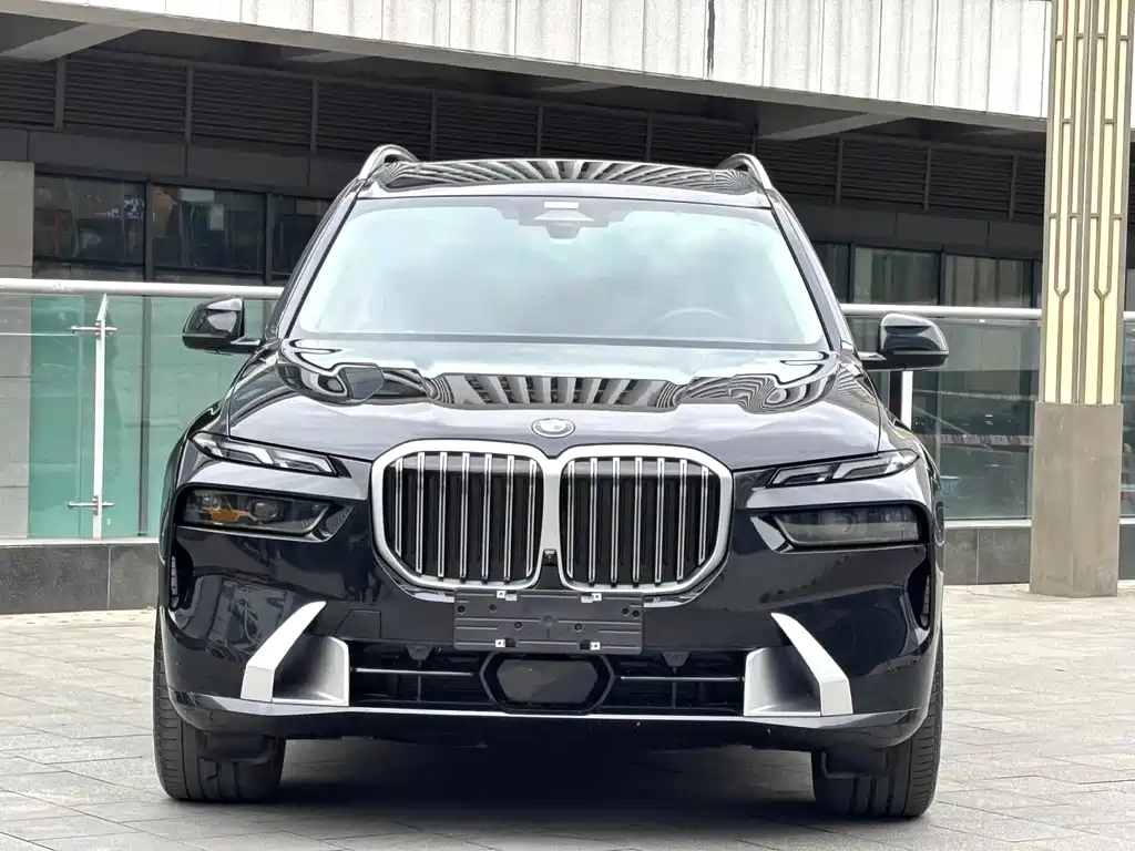 BMW X7 2023